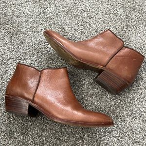 Size 9 Sam Edelman booties, camel